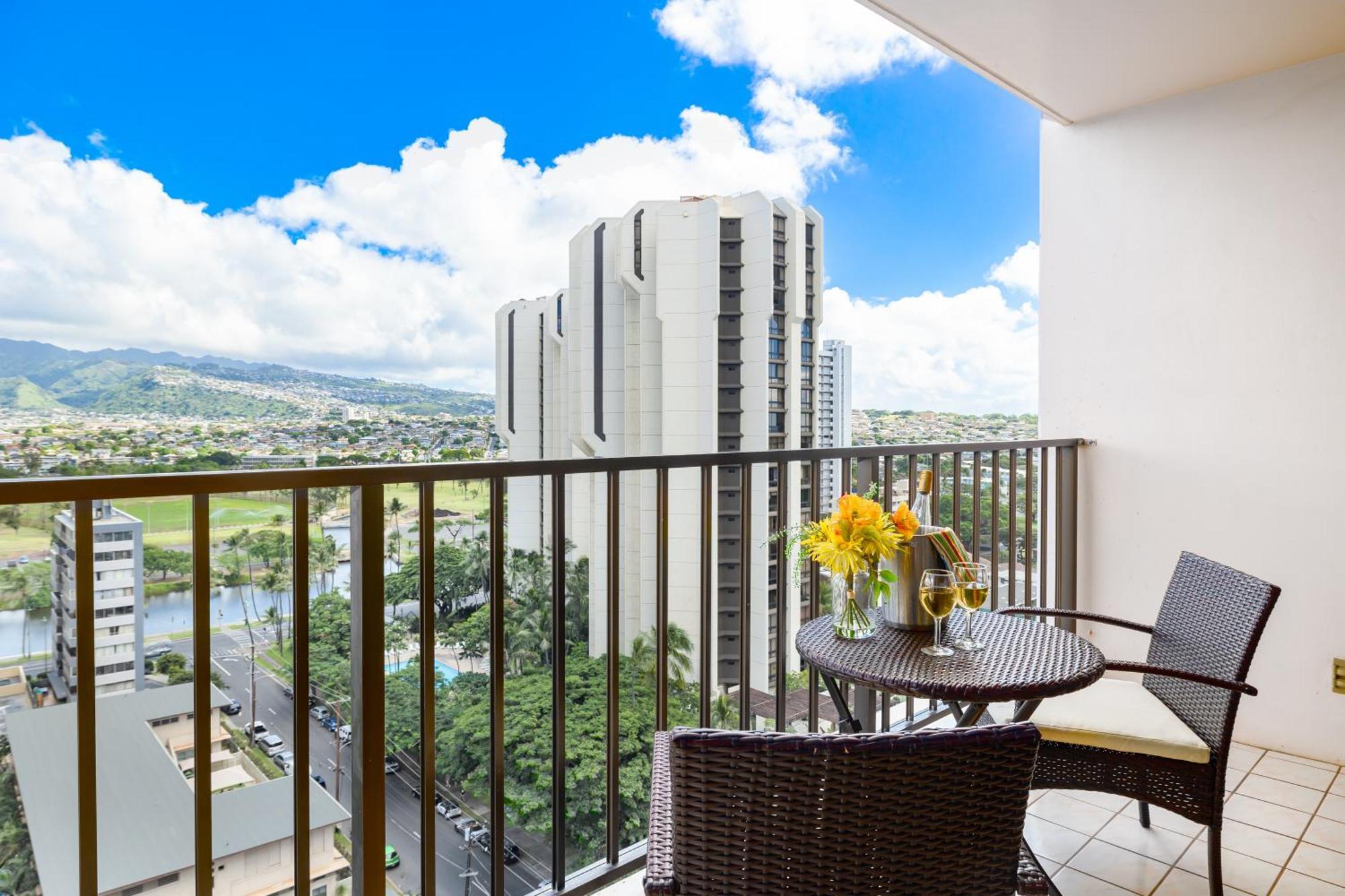 Mountain View Getaway, Free Parking And Beach Steps Away Honolulu Kültér fotó